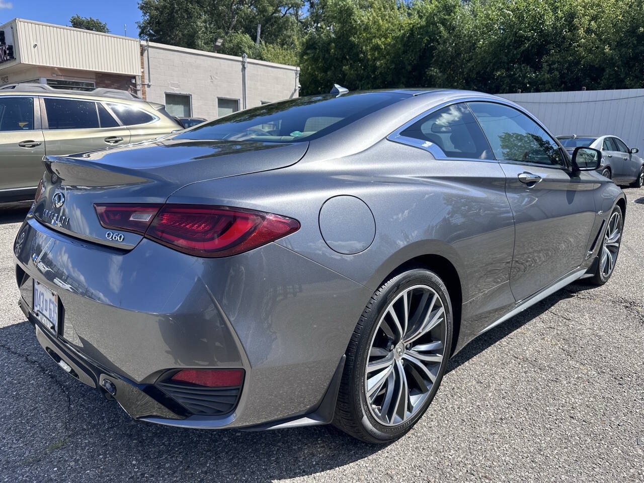 Used 2017 INFINITI Q60 2.0t w/ Cargo Package AWD/4WD image 5