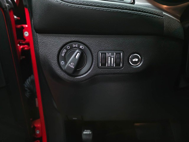 Used 2022 Dodge Challenger R/T w/ Plus Package RWD image 27