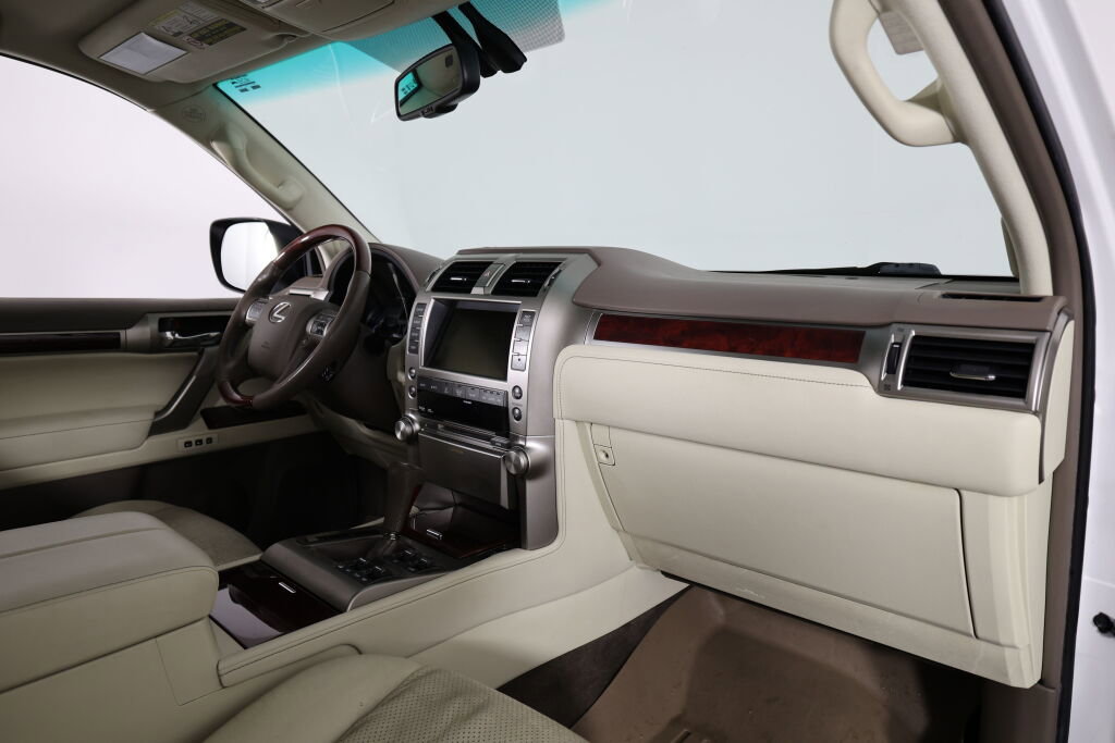 Used 2010 Lexus GX 460 Premium AWD/4WD image 25