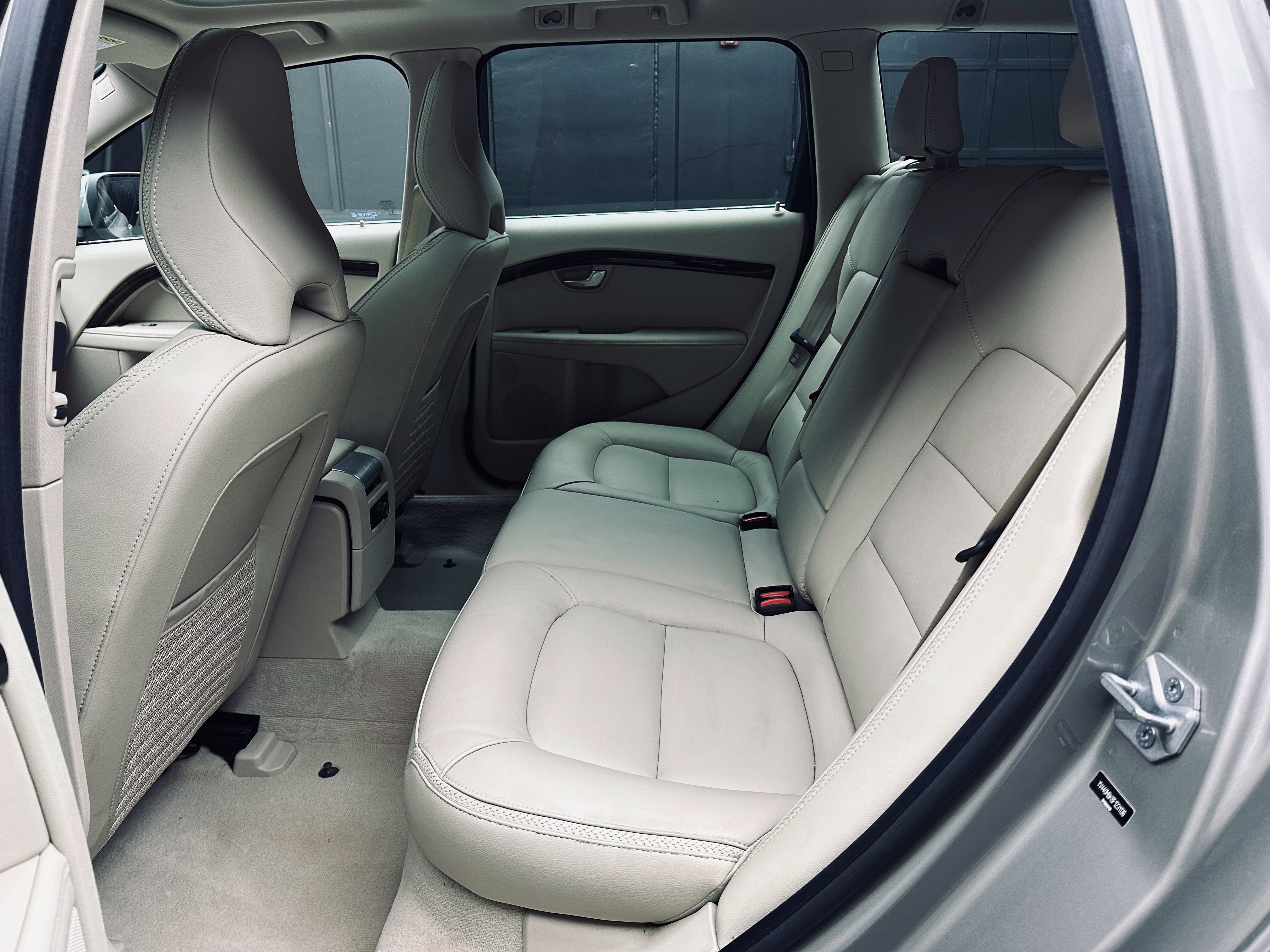 Used 2015 Volvo XC70 T5 Premier w/ Protection Package FWD image 18