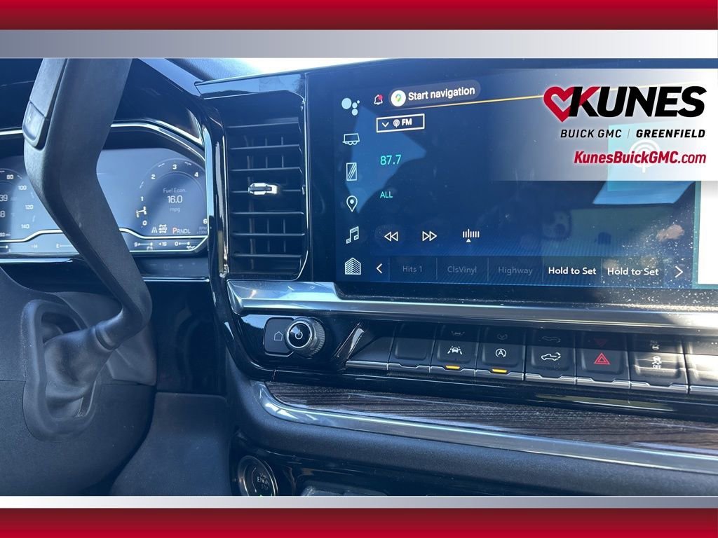 Used 2025 Chevrolet Silverado 1500 LT image 38