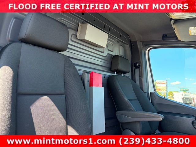 Used 2022 Mercedes-Benz Sprinter 1500 image 14