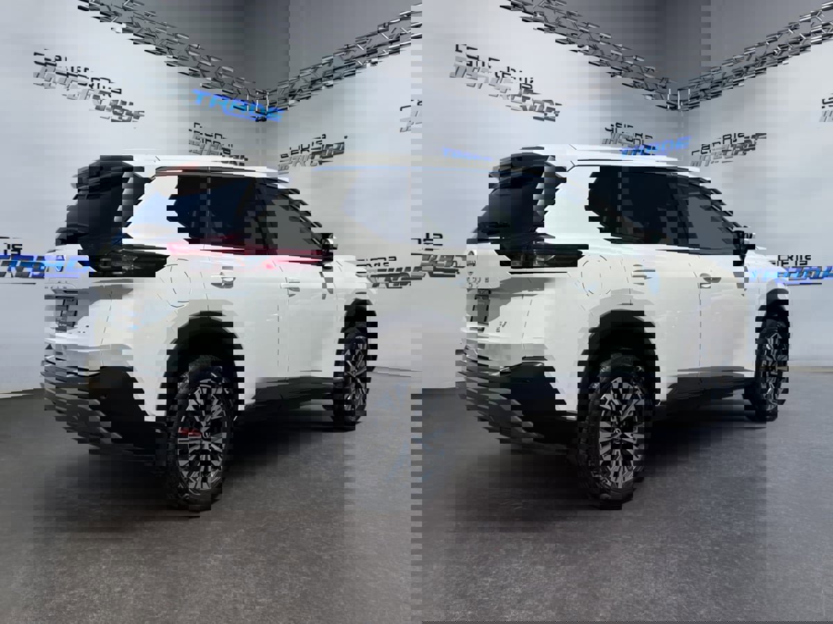 Used 2023 Nissan Rogue SV image 5