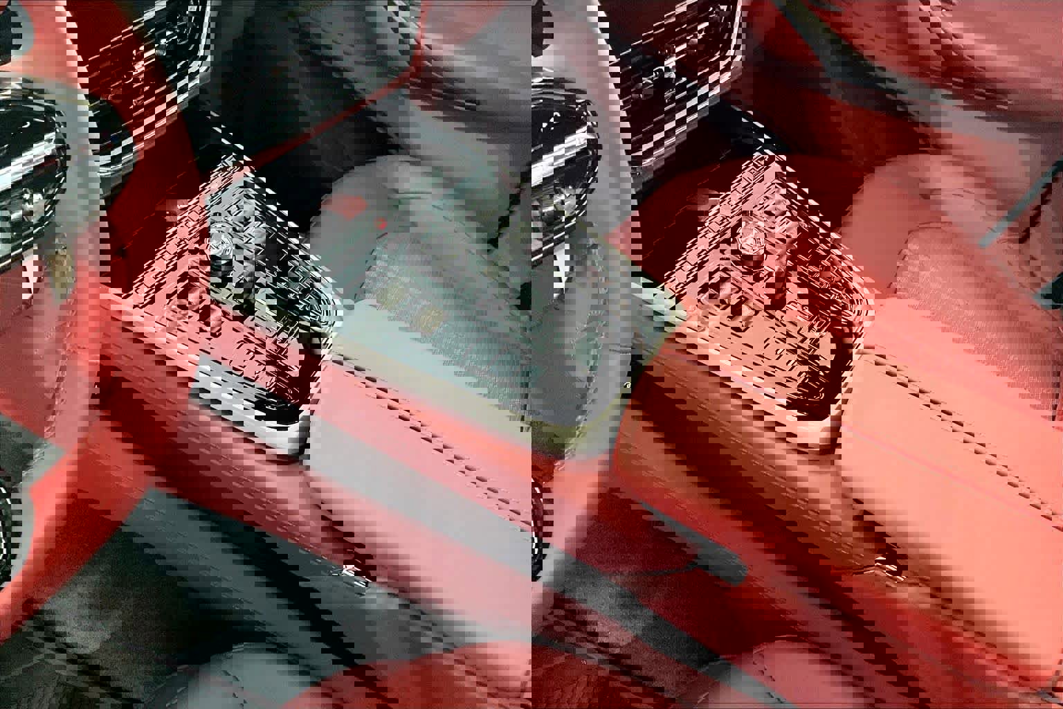 Used 2026 Aston Martin DBX 707 image 17