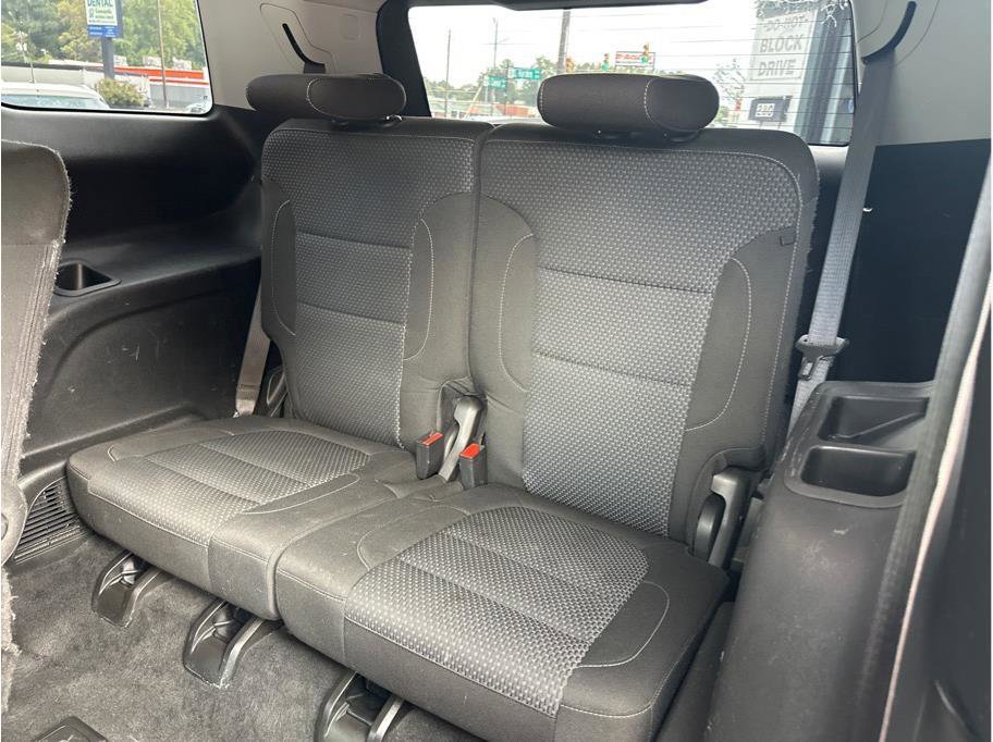 Used 2021 GMC Acadia SLE w/ Driver Convenience Package image 9