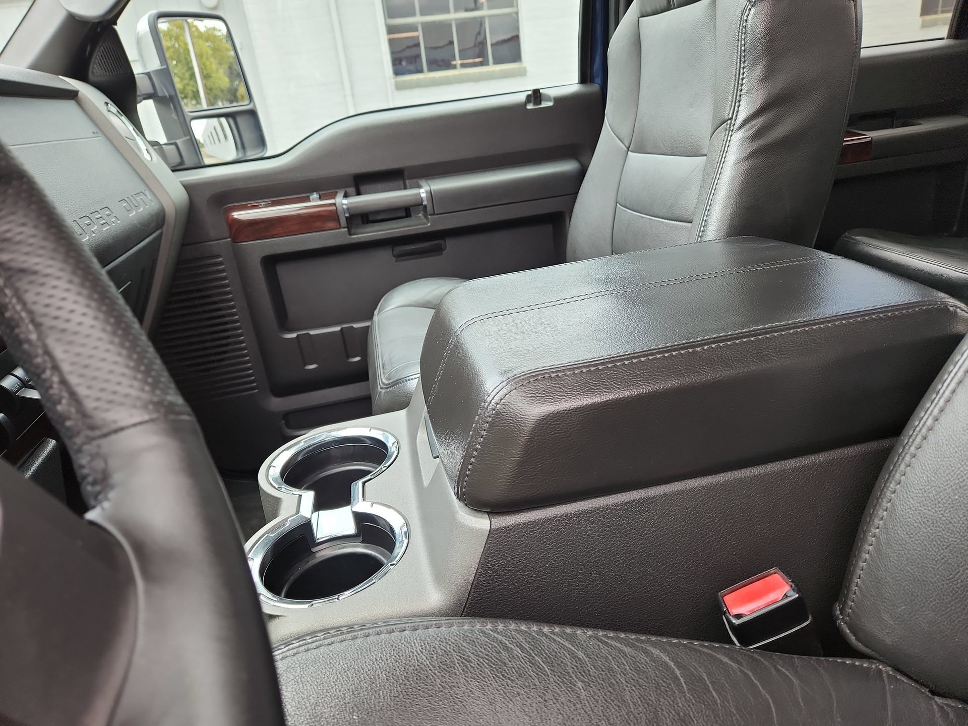 Used 2010 Ford F250 Lariat AWD/4WD image 23