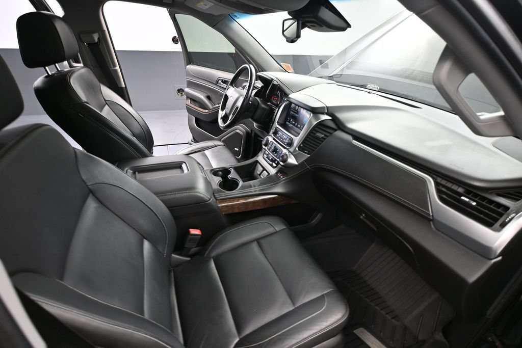 Used 2019 Chevrolet Tahoe LT w/ RST Edition AWD/4WD image 61