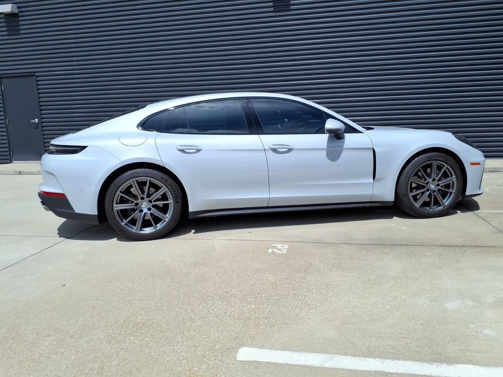 Certified 2024 Porsche Panamera RWD image 7