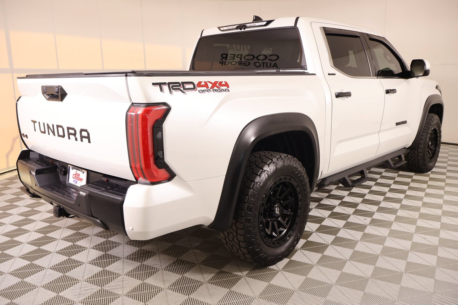 Used 2023 Toyota Tundra Limited AWD/4WD image 21