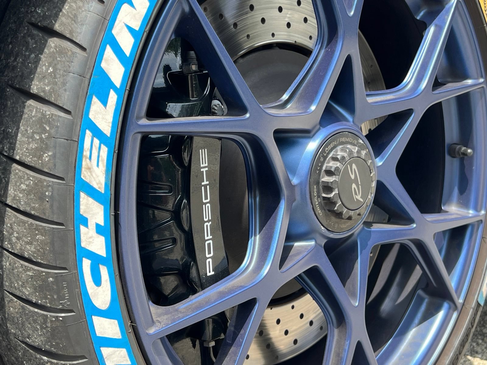Certified 2024 Porsche 718 Cayman GT4 RS w/ Accent Package Logos RWD image 36