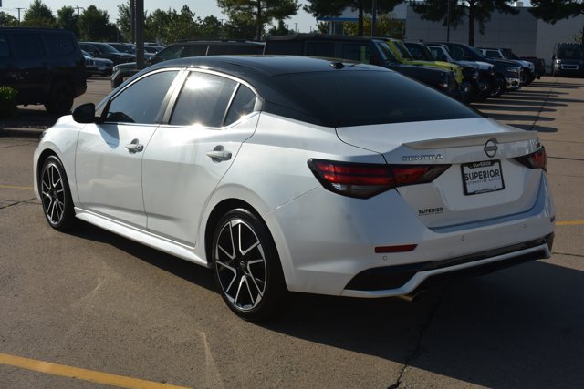 Used 2024 Nissan Sentra SR FWD image 9
