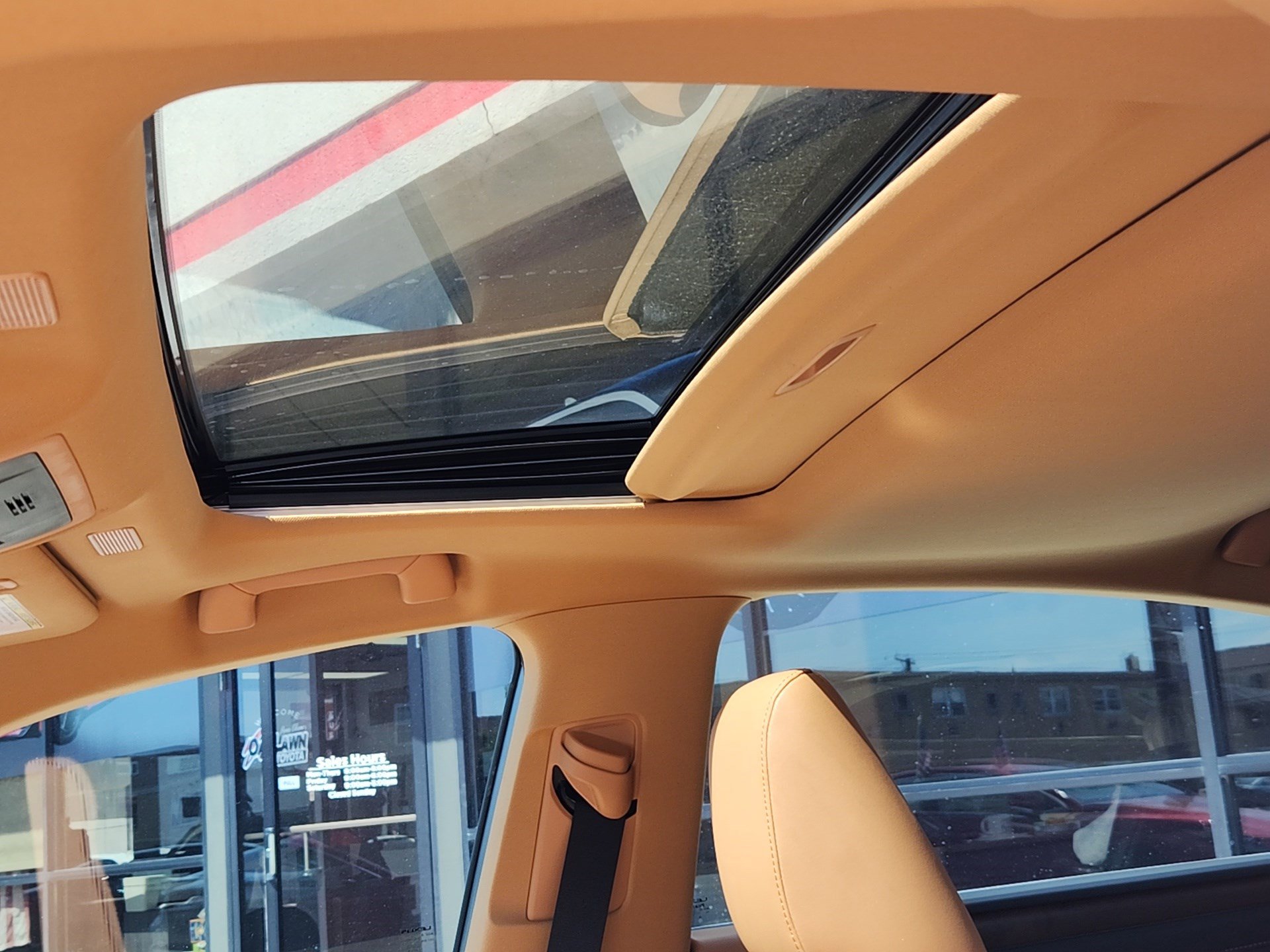 Used 2025 Lexus ES 300h w/ Premium Package image 20