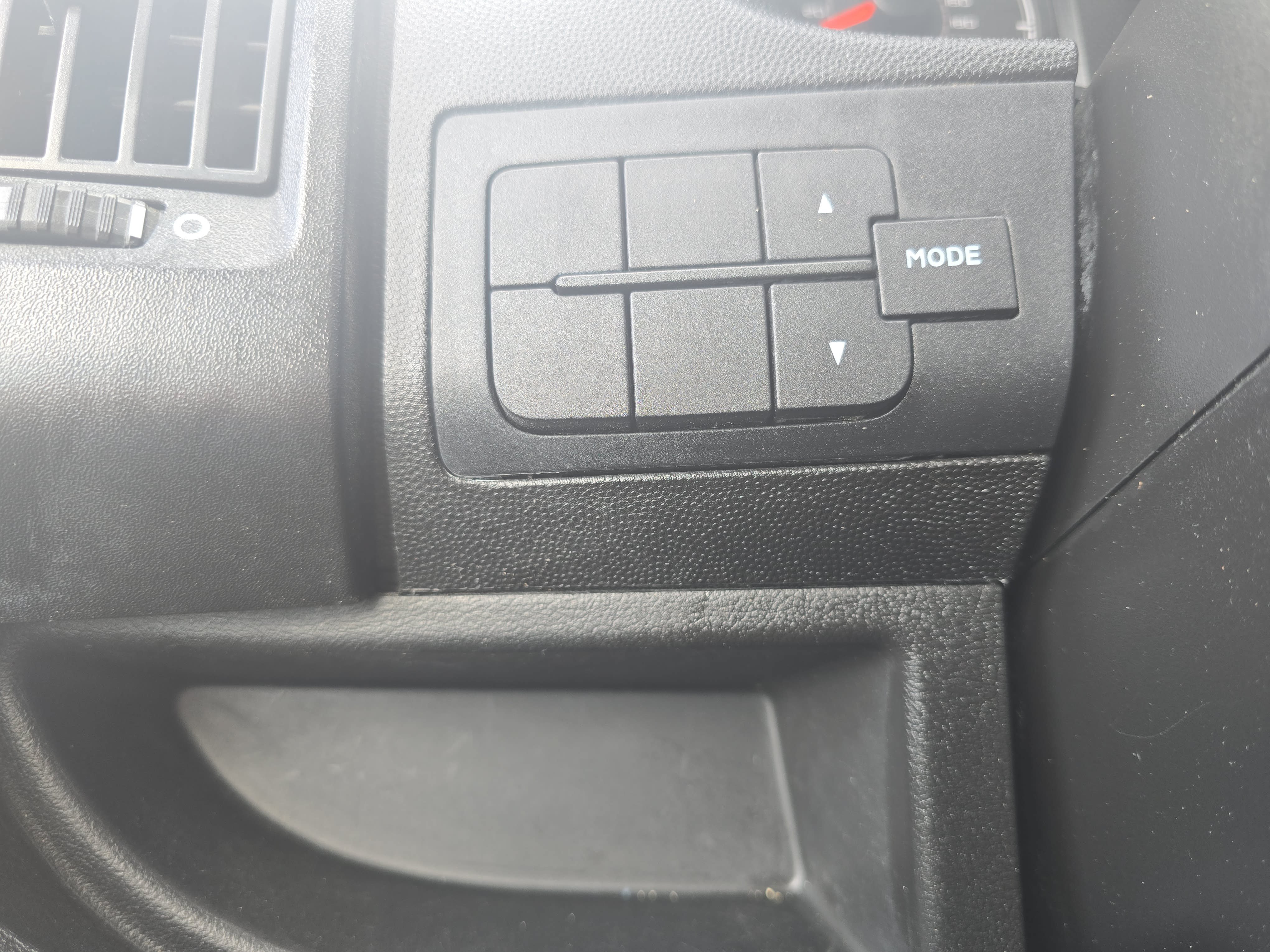 Used 2017 RAM ProMaster 2500 w/ Interior Convenience Group FWD image 22