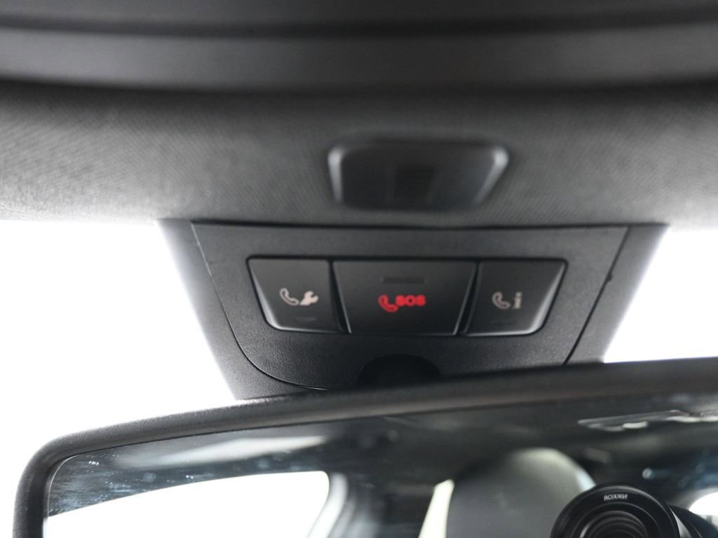 Used 2019 Mercedes-Benz GLA 250 4MATIC image 32