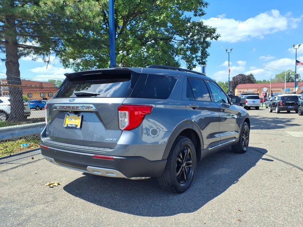 Certified 2024 Ford Explorer XLT w/ Equipment Group 202A AWD/4WD image 6