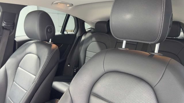 Used 2017 Mercedes-Benz GLC 300 4MATIC Coupe image 23
