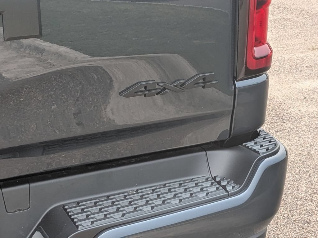 New 2026 RAM 1500 Laramie w/ Night Edition AWD/4WD image 15