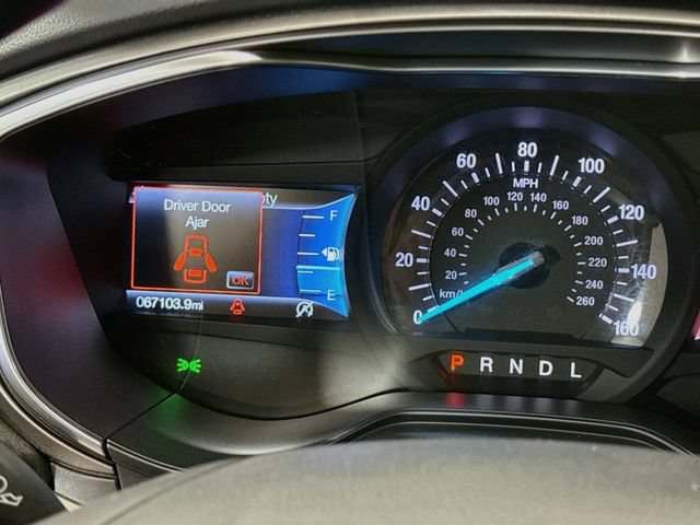 Used 2020 Ford Fusion SE FWD image 12