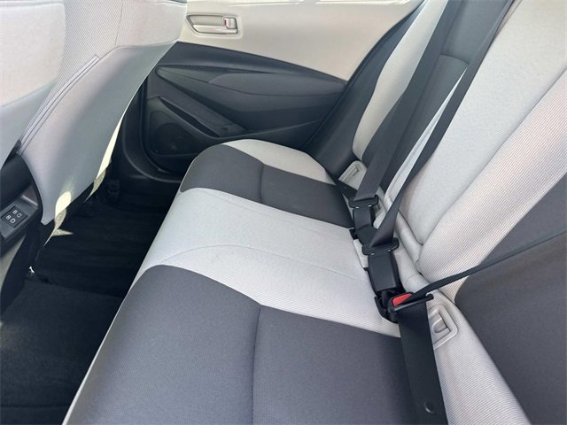 Used 2025 Toyota Corolla LE image 13