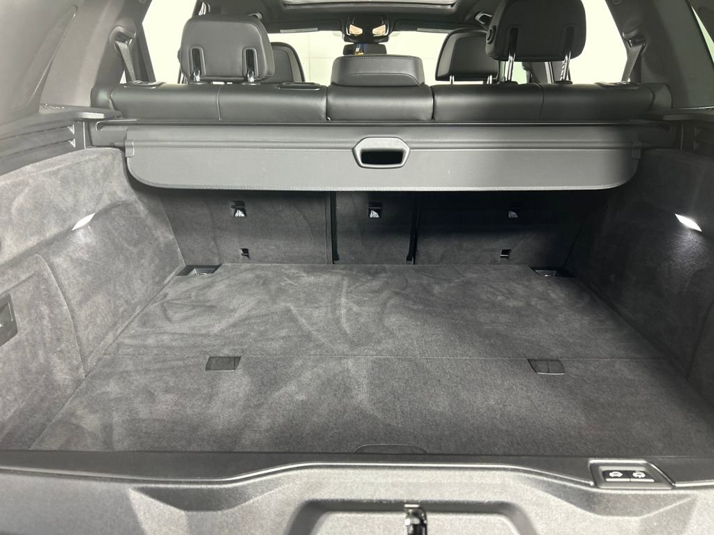 Used 2025 BMW X5 xDrive50e image 19