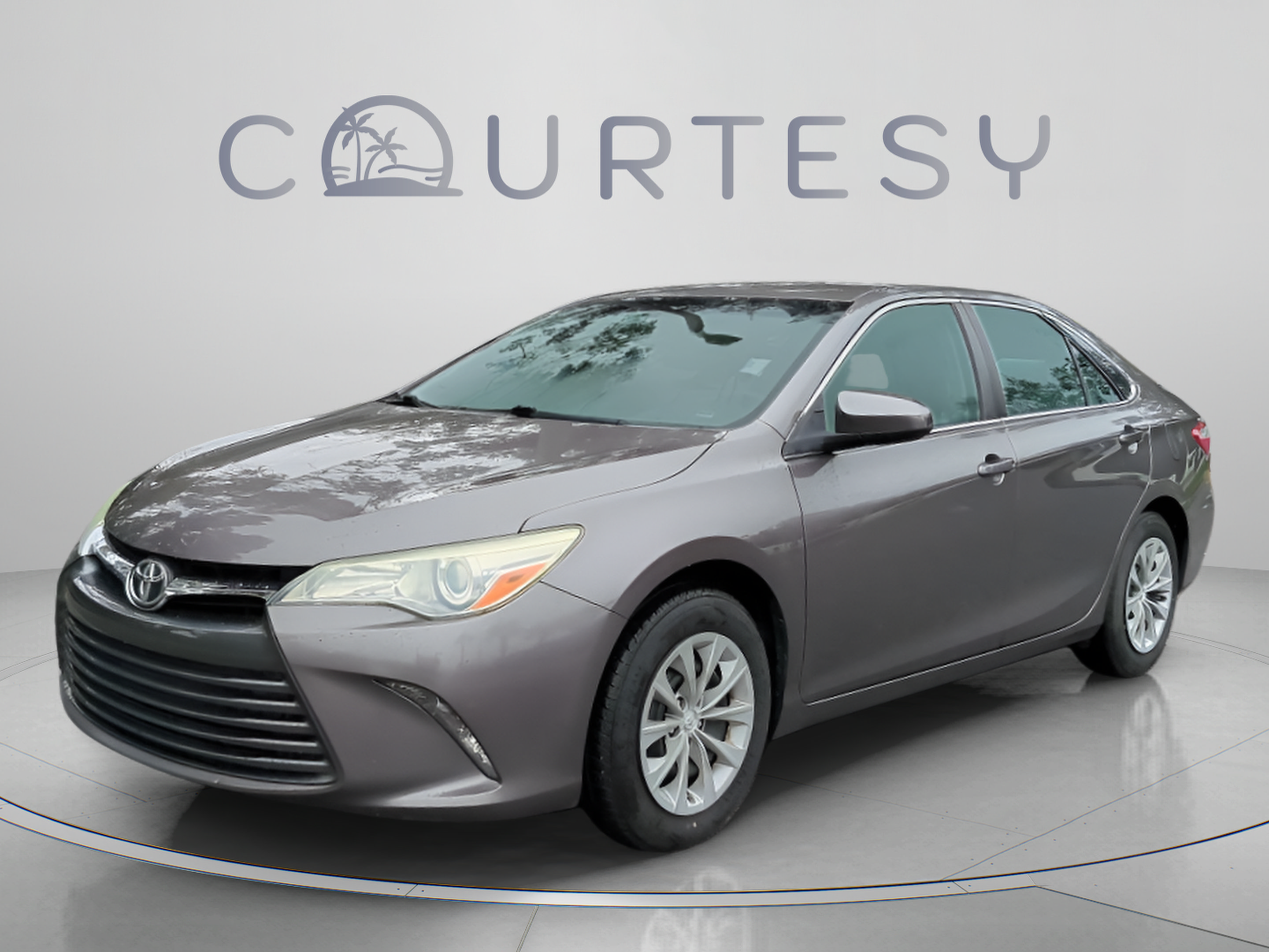 Used 2016 Toyota Camry LE