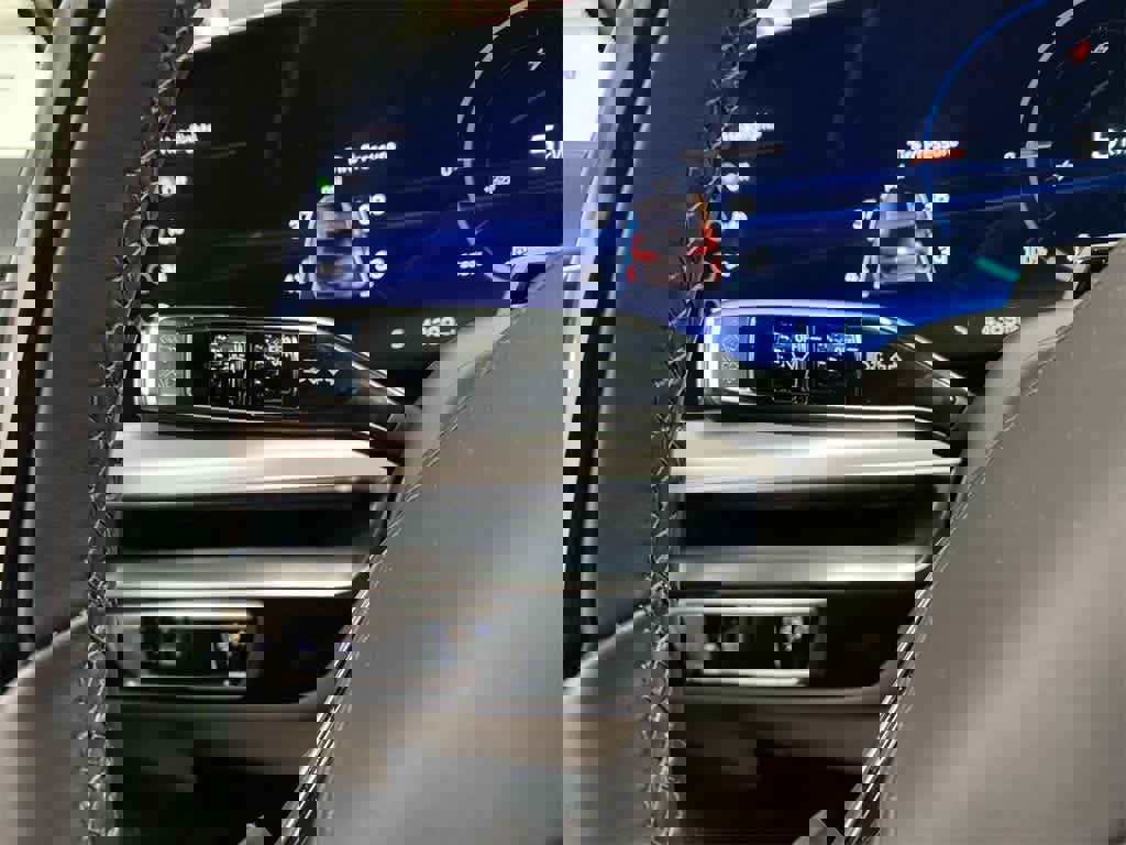 Certified 2025 Cadillac Lyriq Sport w/ Nappa Leather Package image 23