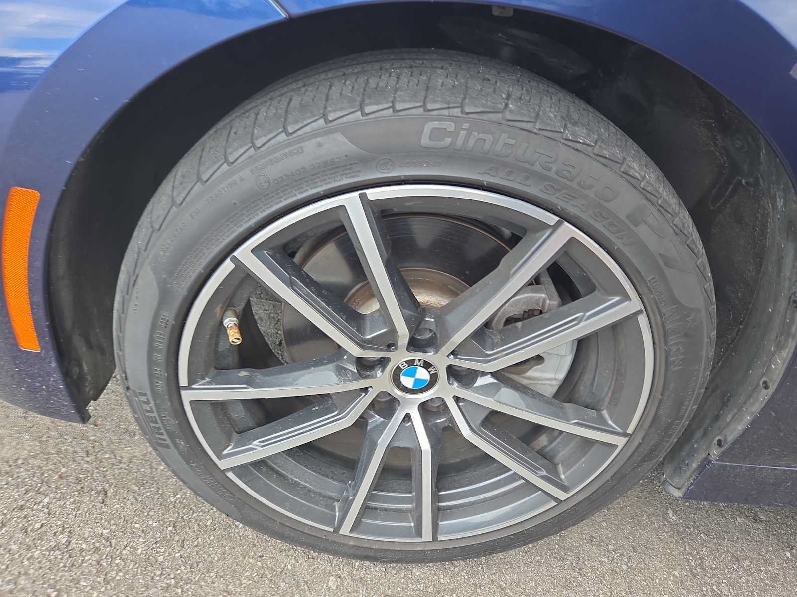 Used 2020 BMW 330i xDrive Sedan w/ Convenience Package AWD/4WD image 9