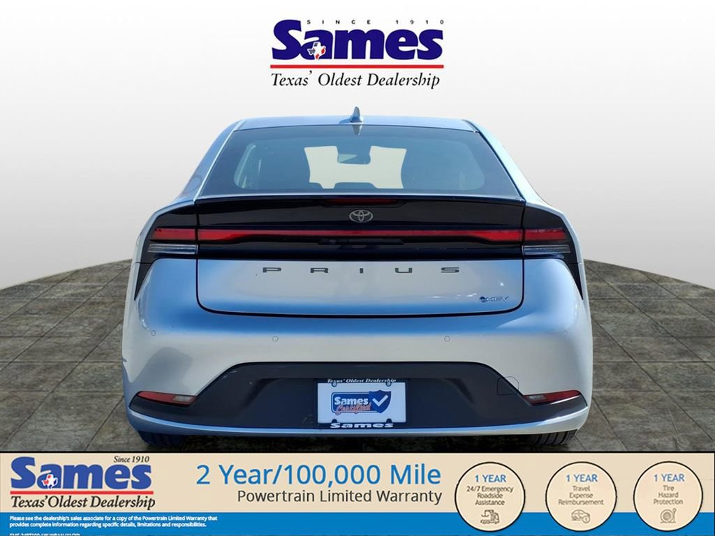 Used 2024 Toyota Prius LE image 8