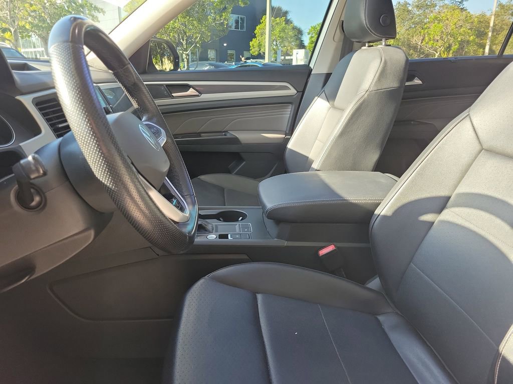 Used 2021 Volkswagen Atlas SE w/ Panoramic Sunroof Package image 23