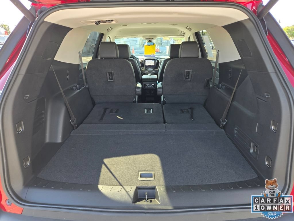 Used 2021 Chevrolet Traverse RS FWD image 23