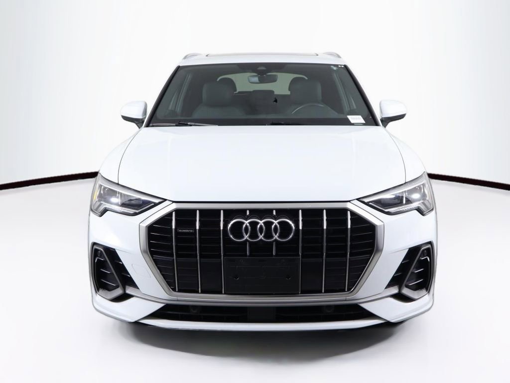 Certified 2023 Audi Q3 2.0T Premium Plus image 2