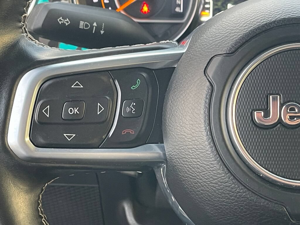 Used 2021 Jeep Wrangler Unlimited Sahara AWD/4WD image 18