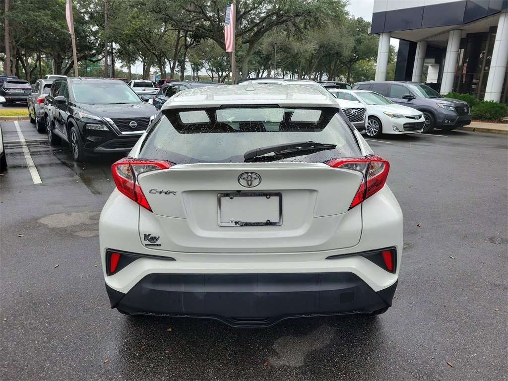 Used 2020 Toyota C-HR LE image 10