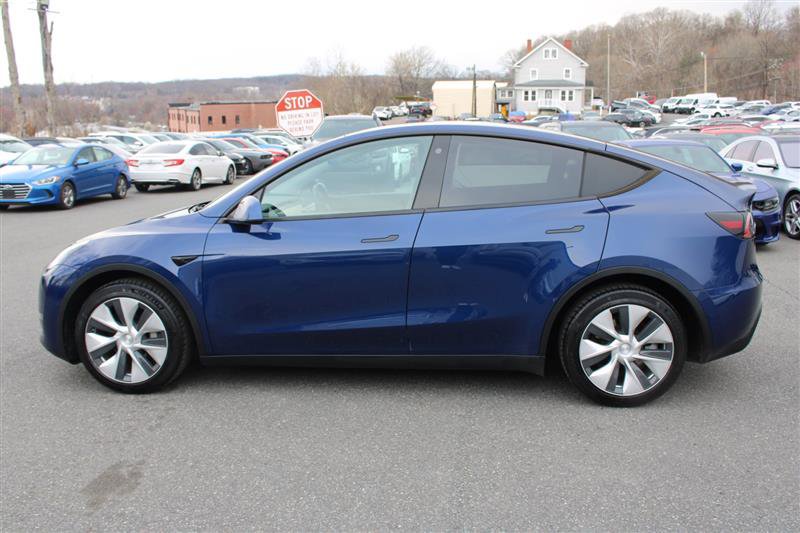 Used 2022 Tesla Model Y Long Range image 3