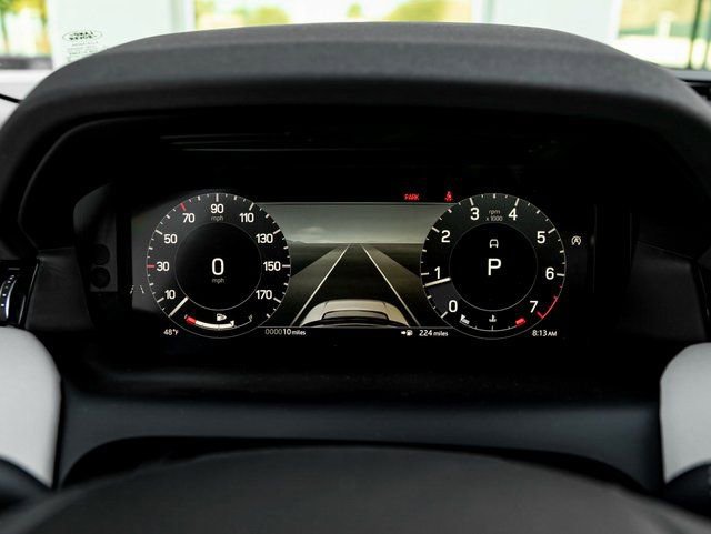 New 2025 Land Rover Discovery Sport S image 17