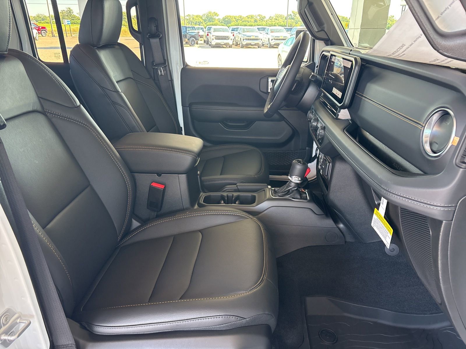 New 2025 Jeep Gladiator Sport image 14