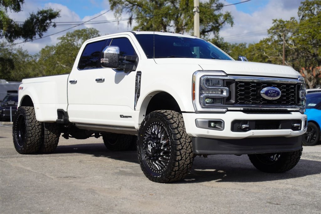 Used 2024 Ford F450 Platinum w/ FX4 Off-Road Package image 20