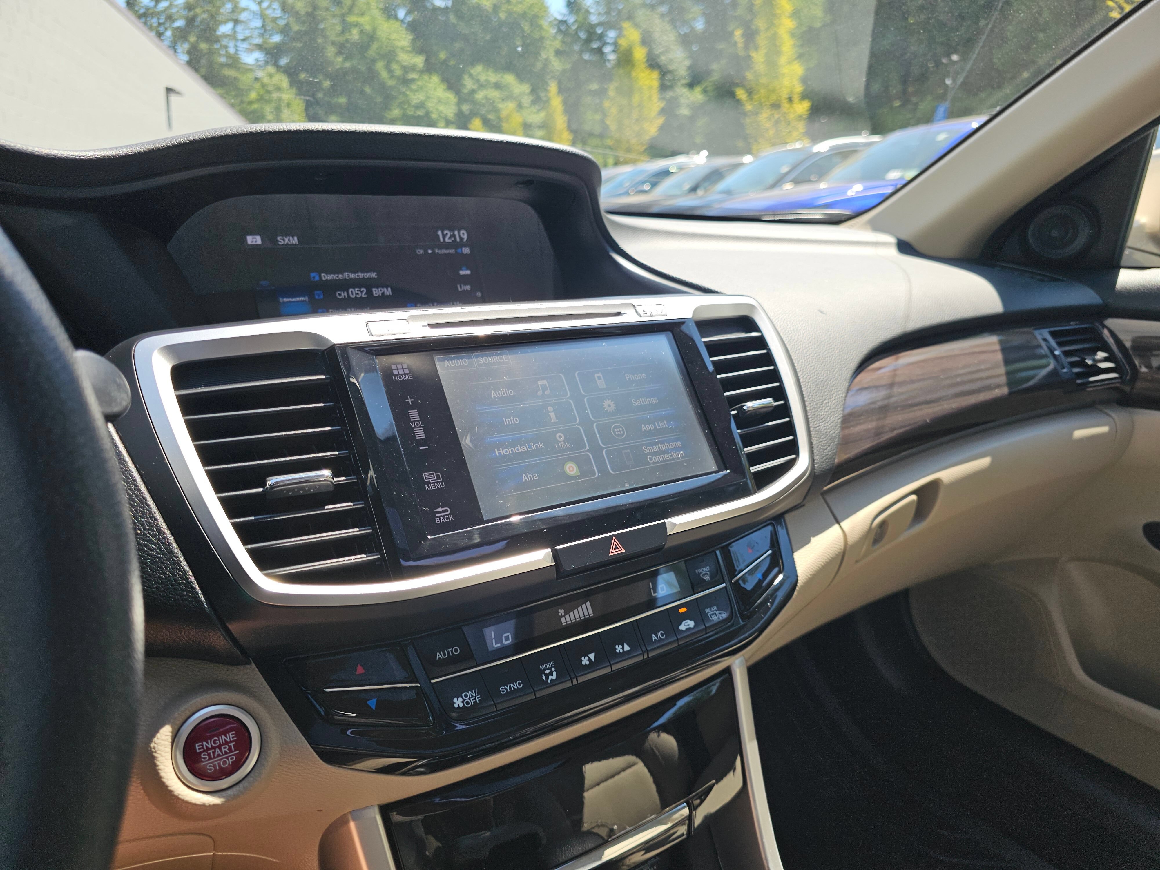 Used 2016 Honda Accord EX image 28