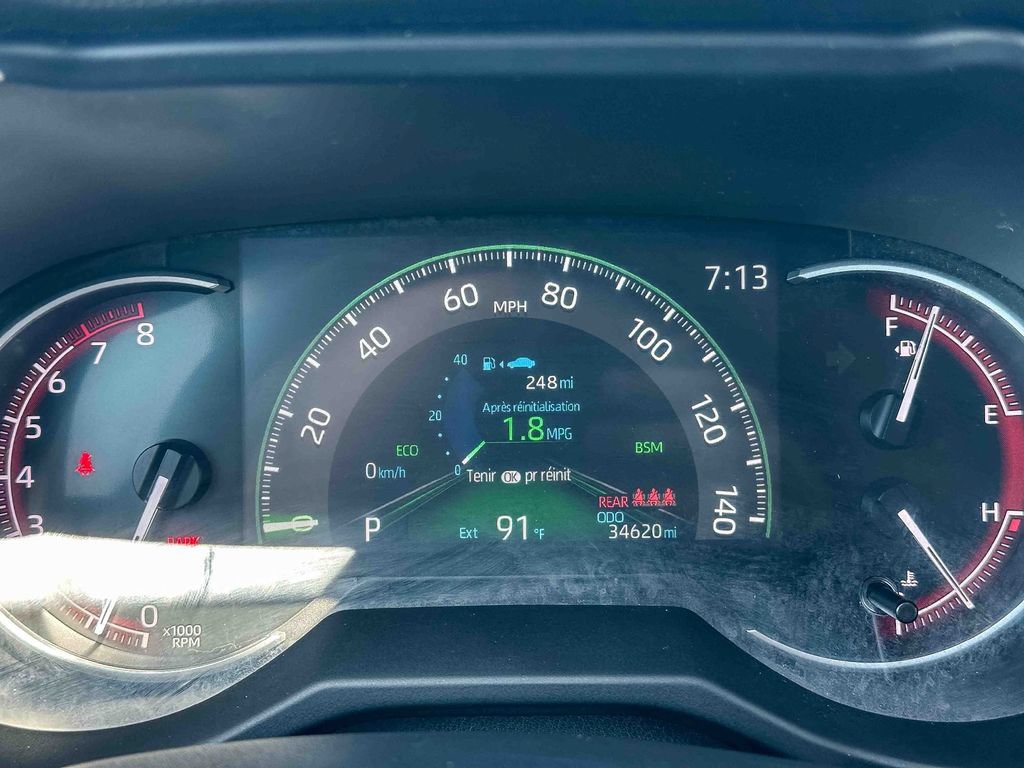Used 2025 Toyota RAV4 XLE FWD image 25