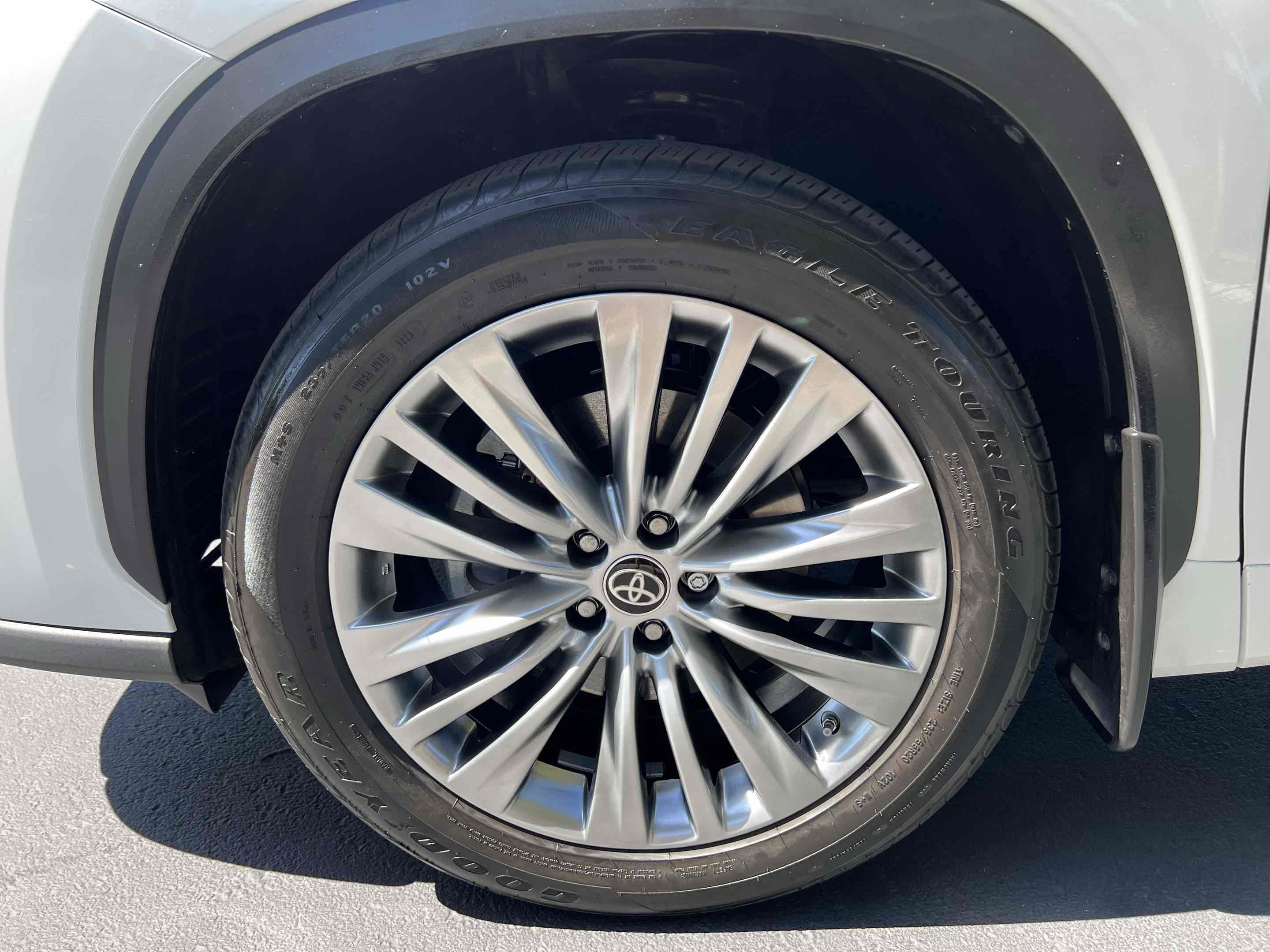 Used 2023 Toyota Highlander Platinum image 78