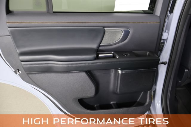 Used 2025 Ford Expedition Tremor AWD/4WD image 16