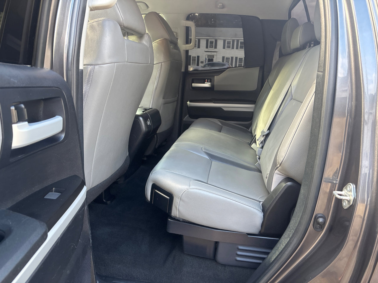 Used 2019 Toyota Tundra Limited image 11