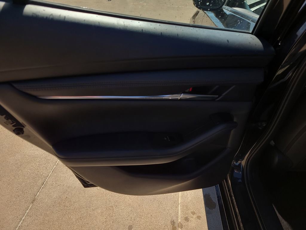 Used 2024 MAZDA MAZDA3 s image 11