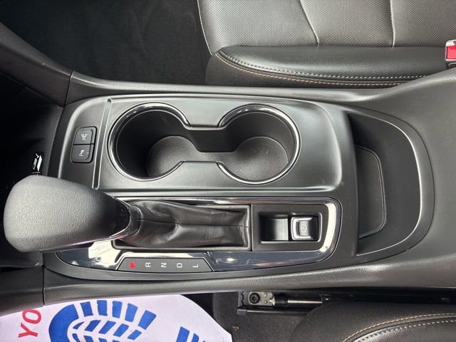 Used 2023 Chevrolet Equinox Premier image 18