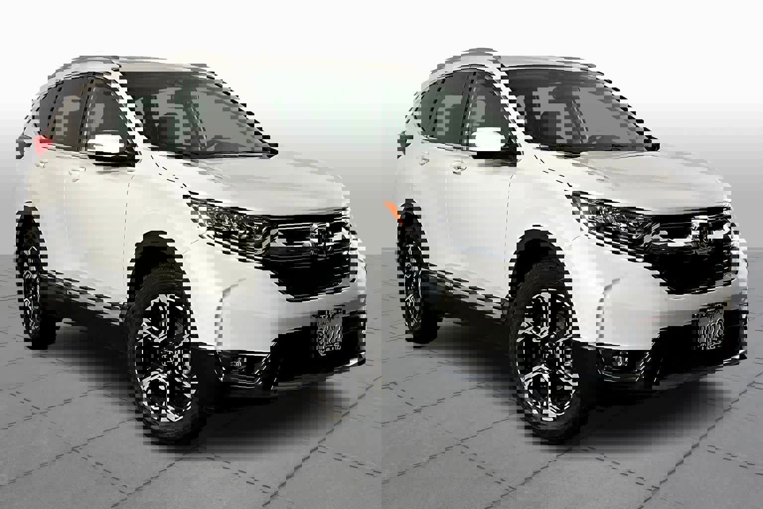 Used 2019 Honda CR-V Touring image 2