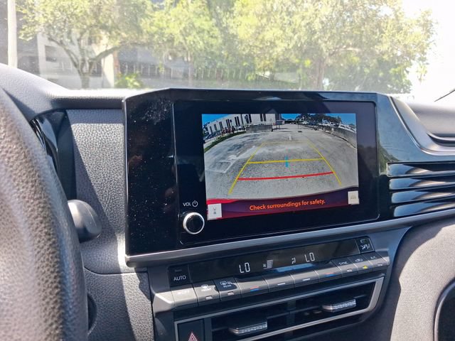 Used 2025 Toyota Camry LE FWD image 21