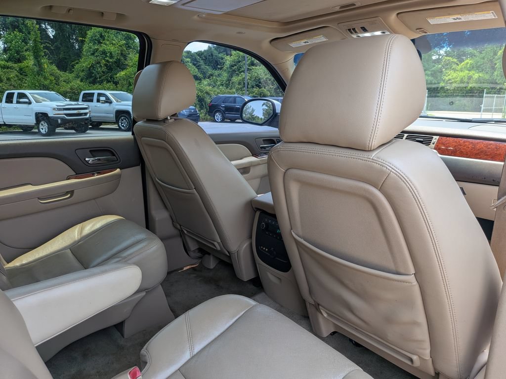 Used 2012 GMC Yukon XL SLT RWD image 26