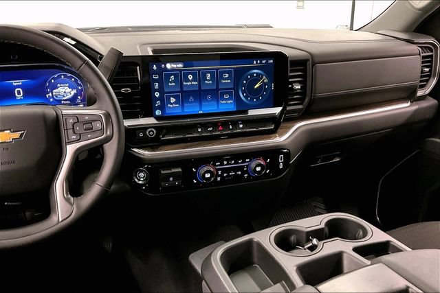 Used 2025 Chevrolet Silverado 2500 LT w/ Convenience Package AWD/4WD image 7