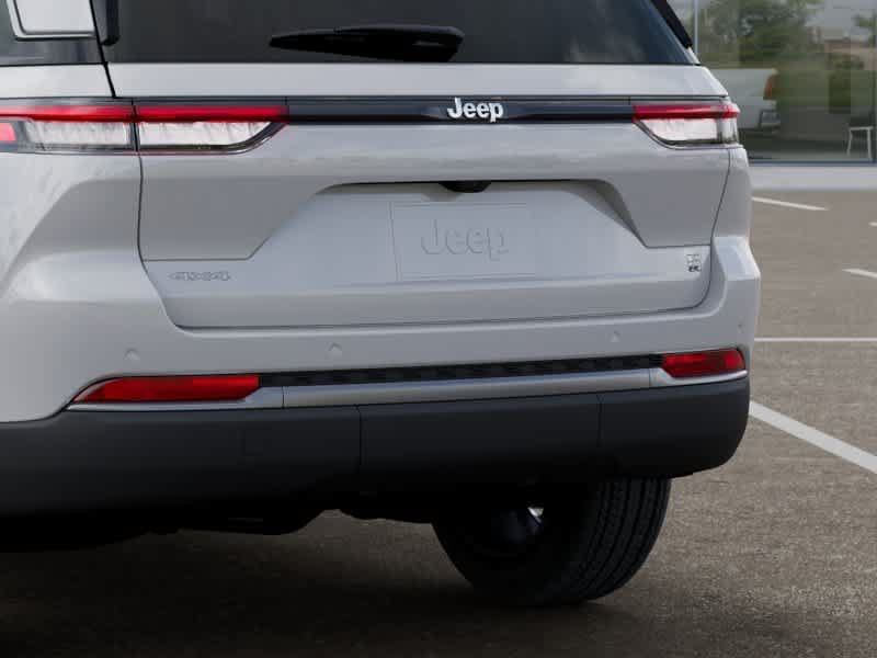 New 2026 Jeep Grand Cherokee Limited AWD/4WD image 13