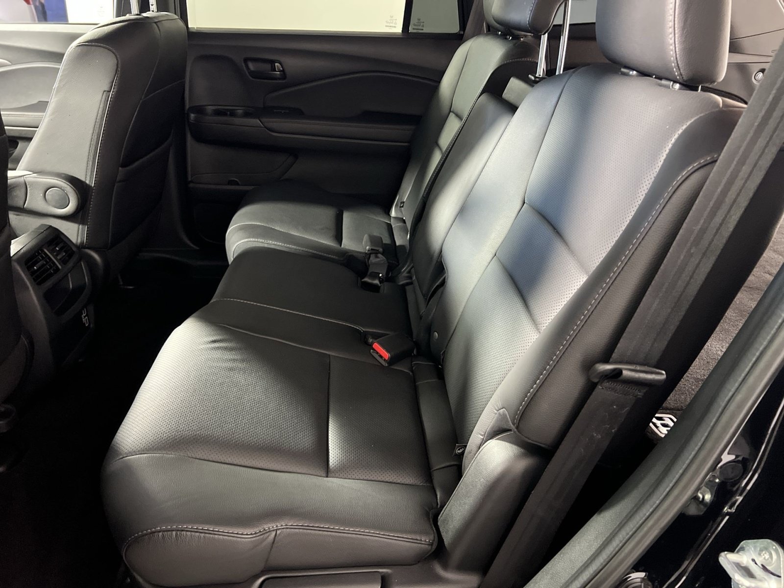 Used 2022 Honda Passport EX-L image 25